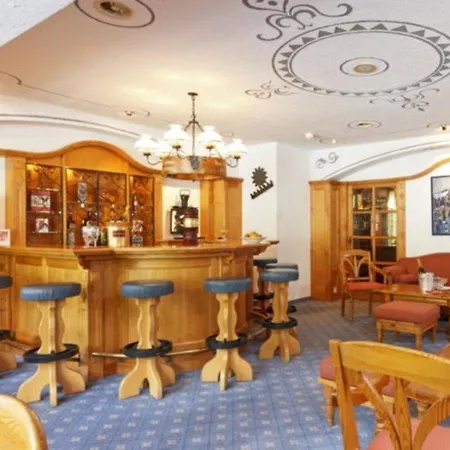 Derby Swiss Quality Grindelwald