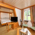 Derby Swiss Quality Grindelwald