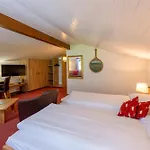 Derby Swiss Quality Grindelwald