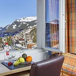 Derby Swiss Quality Grindelwald